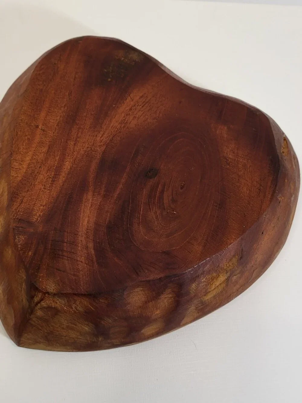 Hand-Carved Heart-Shaped Wooden Bowl – Rustic Solid Wood Catchall & Home Decor